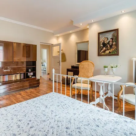 Apartament Dancia *