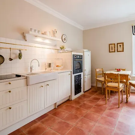 Apartament Dancia *